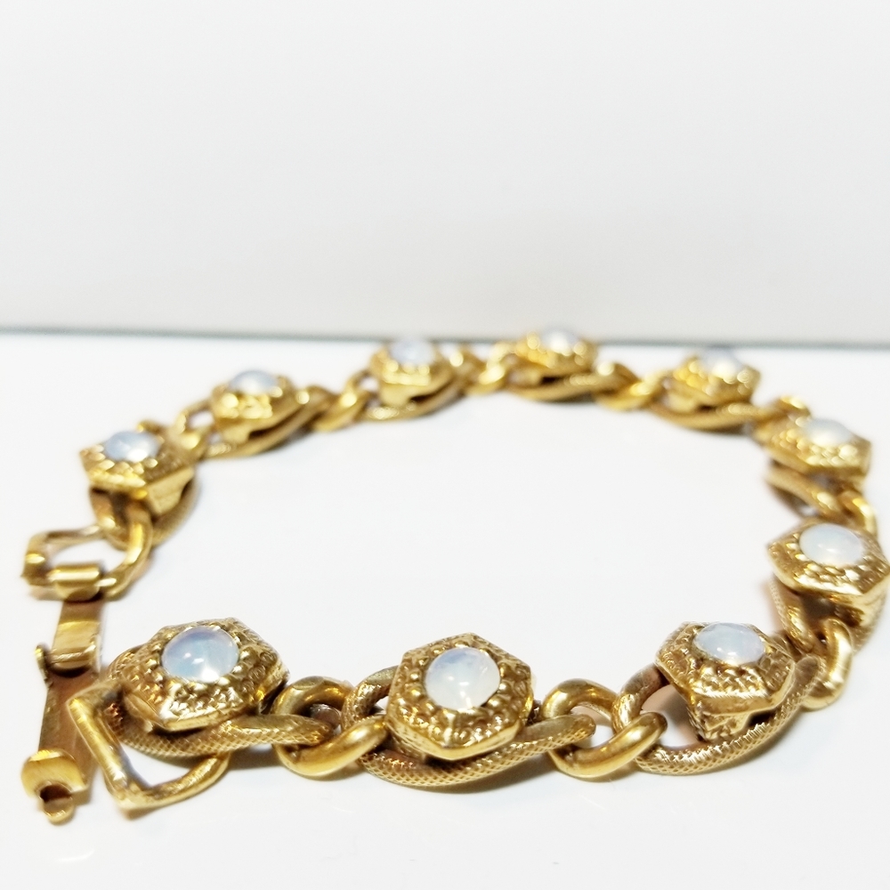 Moonstone with goldtone bracelet